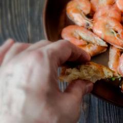 How to properly cook frozen unpeeled shrimp