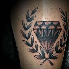 What does a diamond tattoo mean?