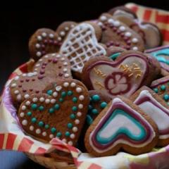 Gingerbread: calorie content, storage, description